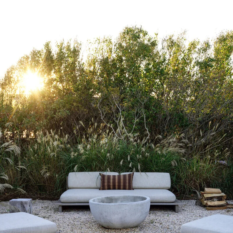 montauk beach house outdoor backyard living room, vanessa alexander design, photo by Chris Mottalini (used with permission), beach house inspiration