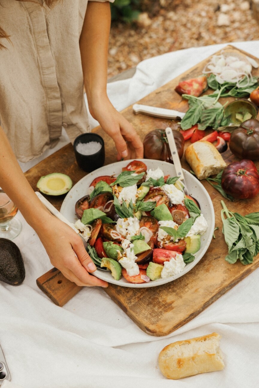 avocado-caprese-salad-0856