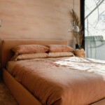 Calm bedroom how home affects nervous system.