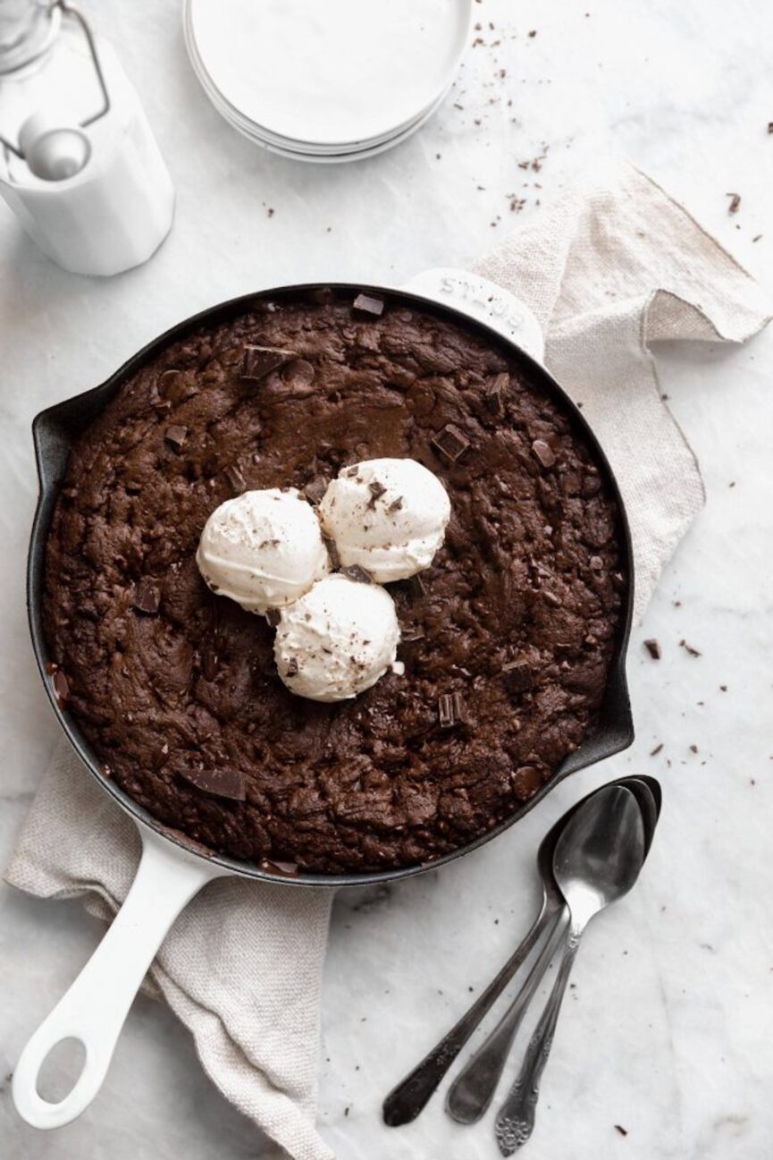 choclate skillet cookie