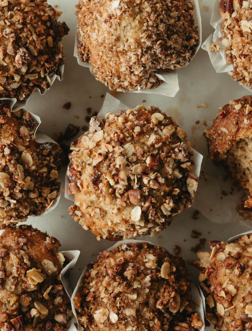 easy banana nut muffins