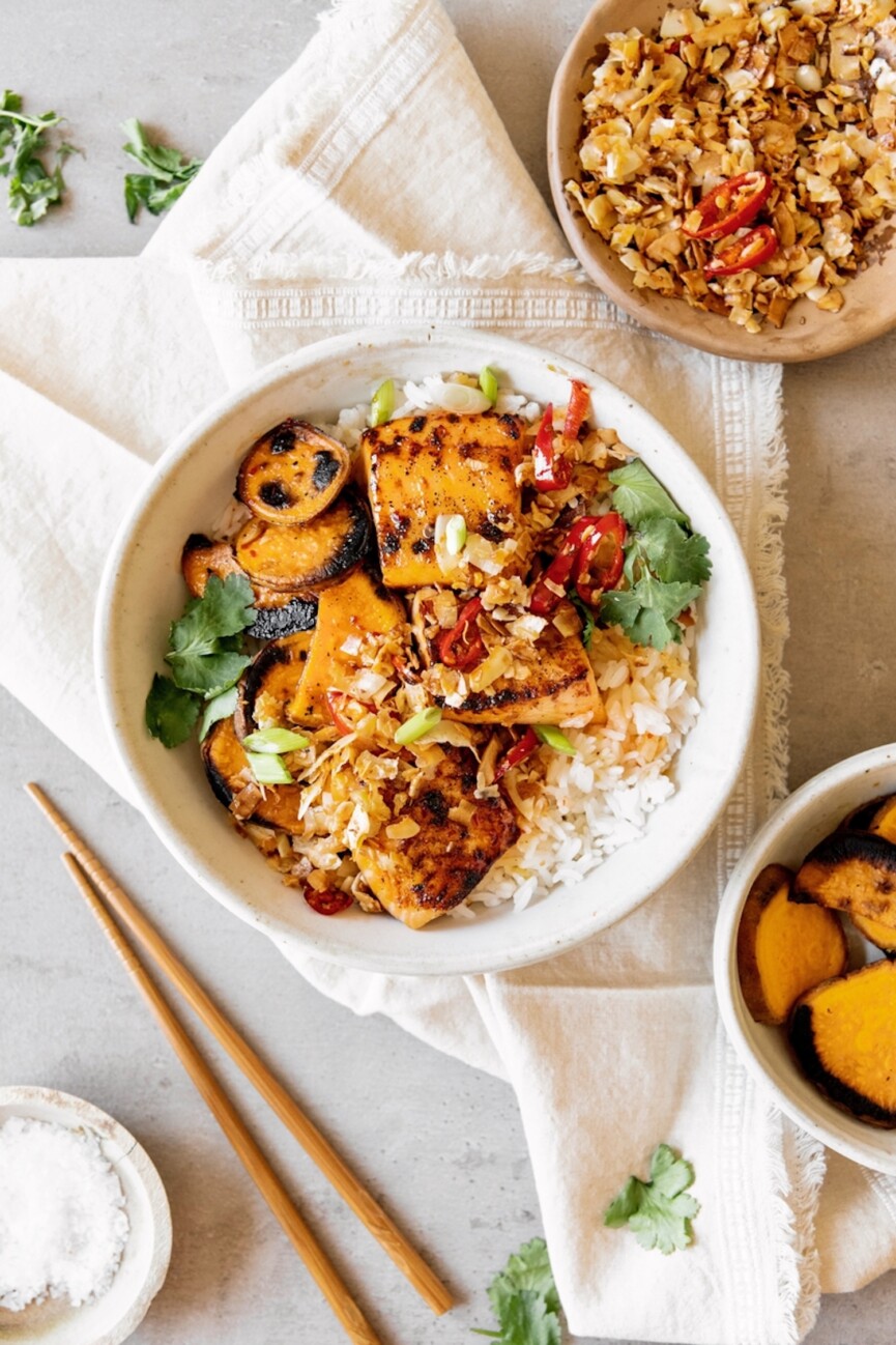 Honey salmon bowls recipe.