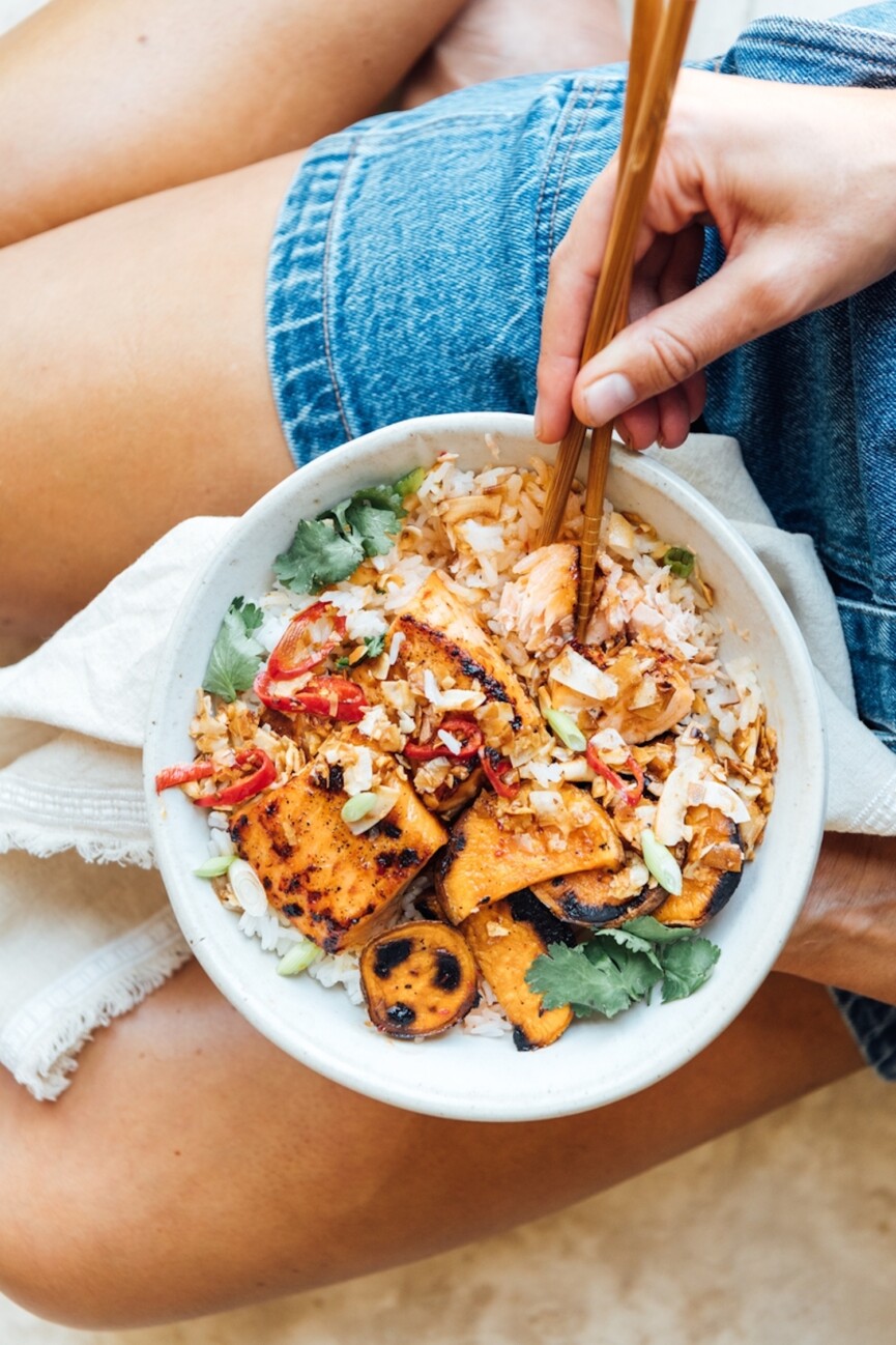 Hot honey salmon bowls recipe.